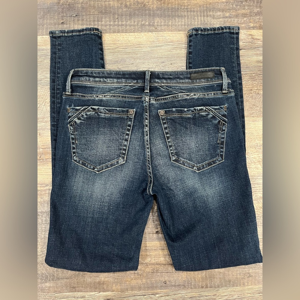 Buckle Black Skinny jeans very gently worn - like new - women’s size 27 x 32